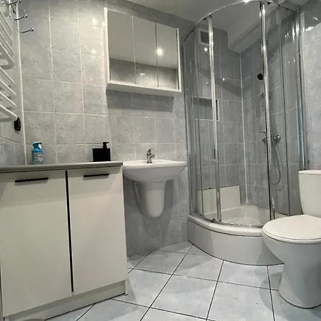 아파트 Kawalerka Mlodych Patriotow